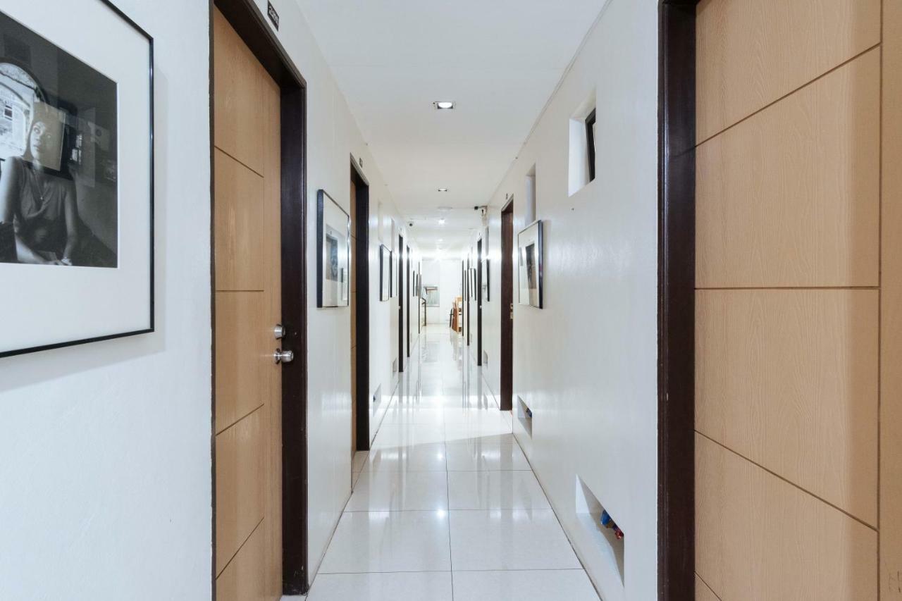 Reddoorz Near Robinsons Place Manila Esterno foto