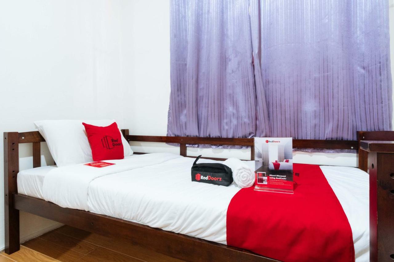 Reddoorz Near Robinsons Place Manila Esterno foto